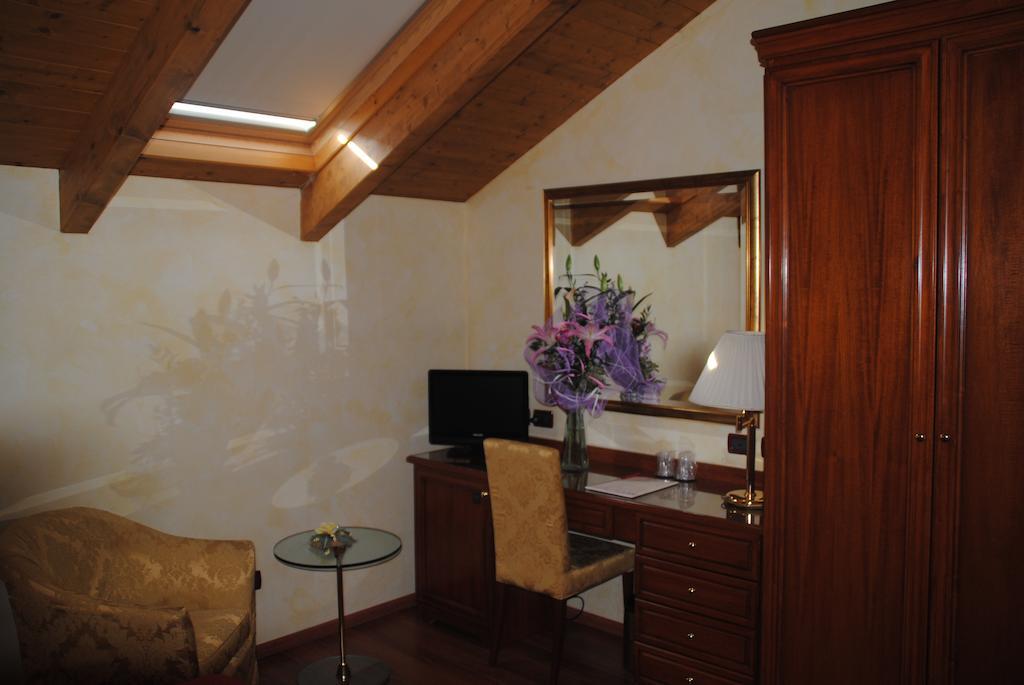 Hotel Vazzana Volpiano Luaran gambar